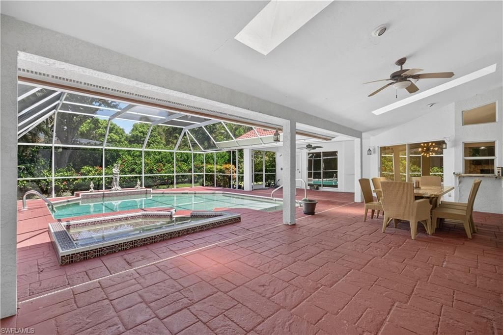 240 Stonegate Ct, Naples, FL 34119 Photo