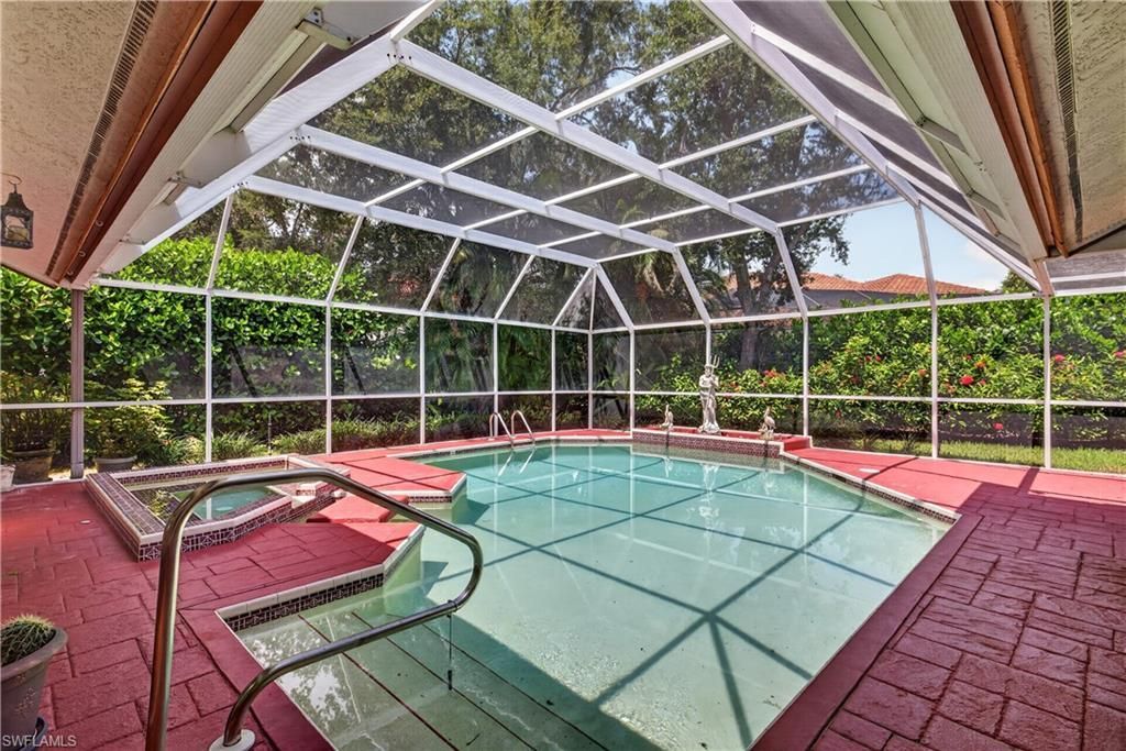 240 Stonegate Ct, Naples, FL 34119 Photo