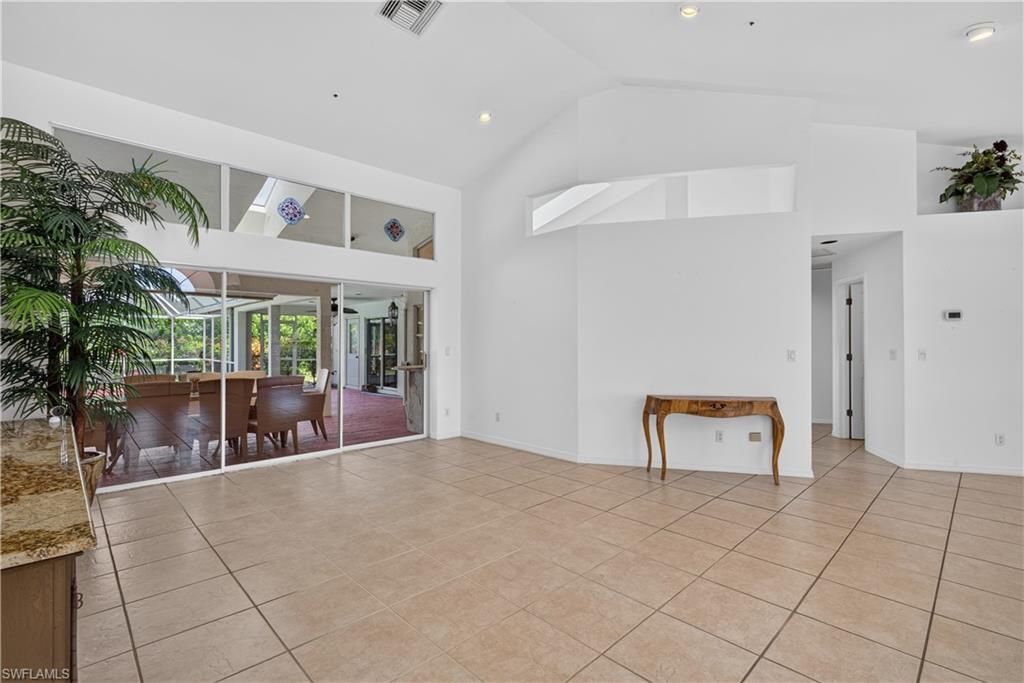 240 Stonegate Ct, Naples, FL 34119 Photo