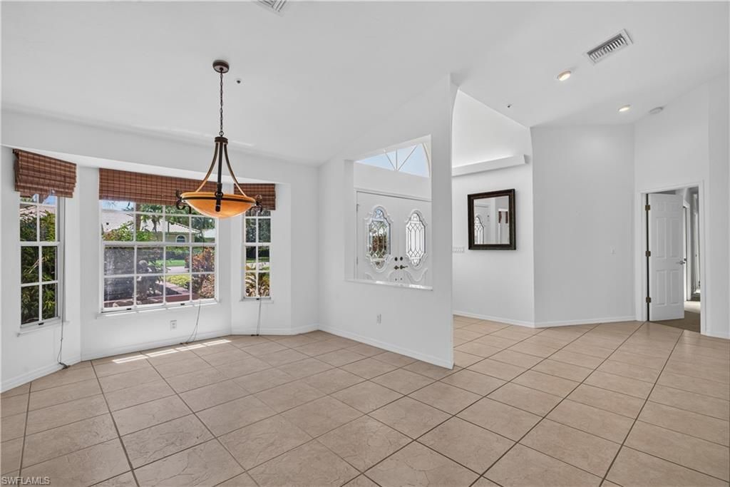 240 Stonegate Ct, Naples, FL 34119 Photo
