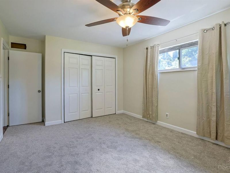 6135 Mernic Drive, Green Township, OH 45248 Photo 16