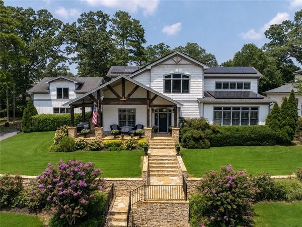 2019 Cambridge Avenue, College Park, GA 30337