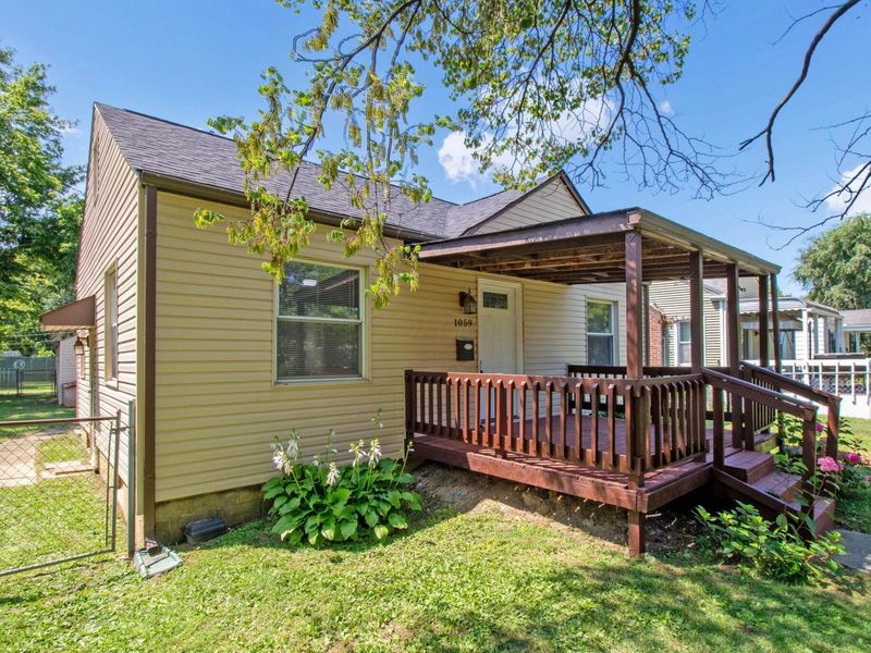 1059 Lawrence Drive, Columbus, OH 43207 Photo 2
