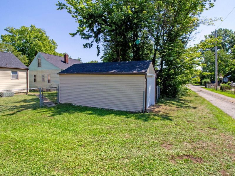 1059 Lawrence Drive, Columbus, OH 43207 Photo 29