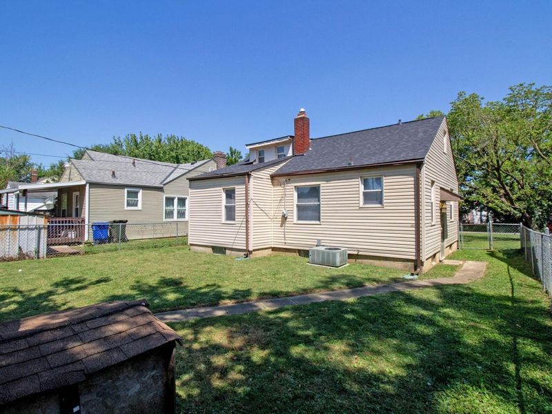 1059 Lawrence Drive, Columbus, OH 43207 Photo 3