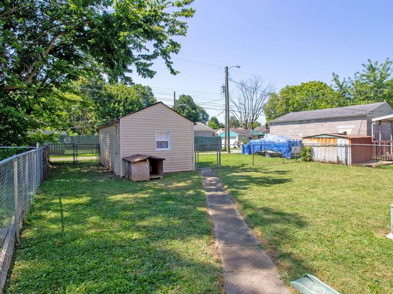 1059 Lawrence Drive, Columbus, OH 43207 Photo 4