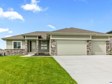12630 Schirra Street, Papillion, NE 68046
