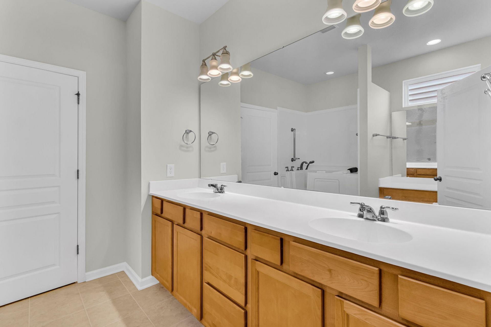 407 Waterlily Way Photo 20