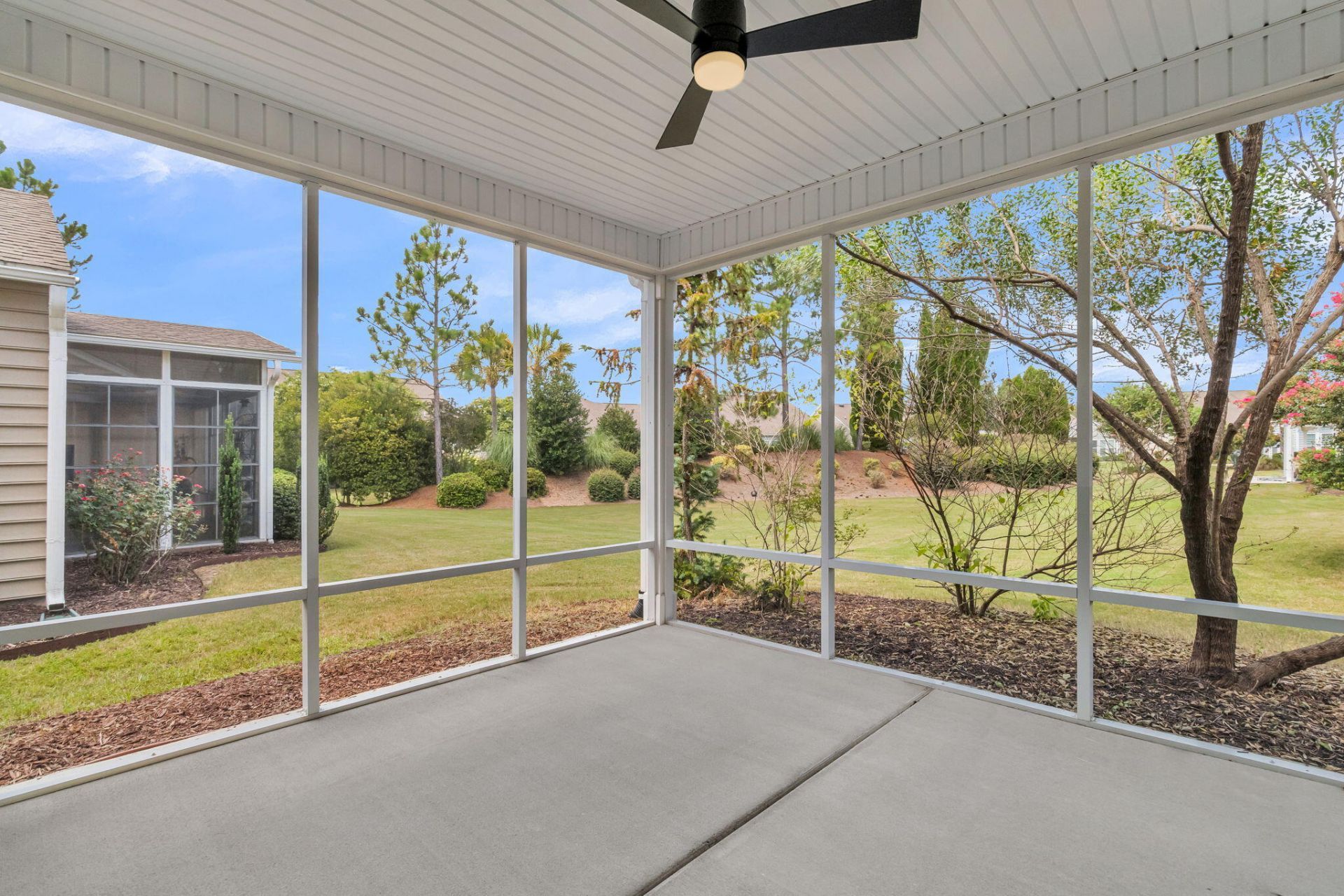 407 Waterlily Way Photo 28