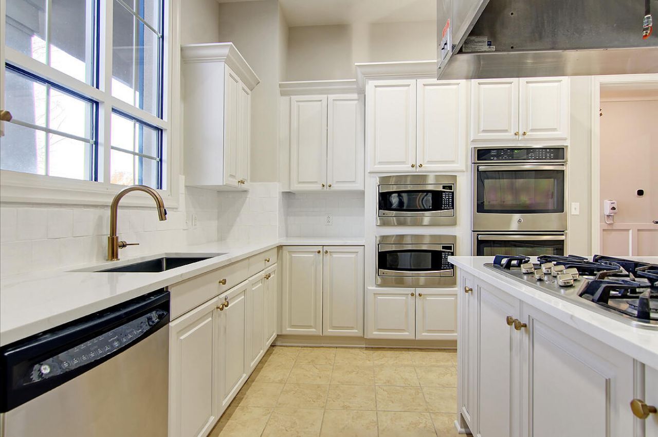 407 Waterlily Way Photo 44
