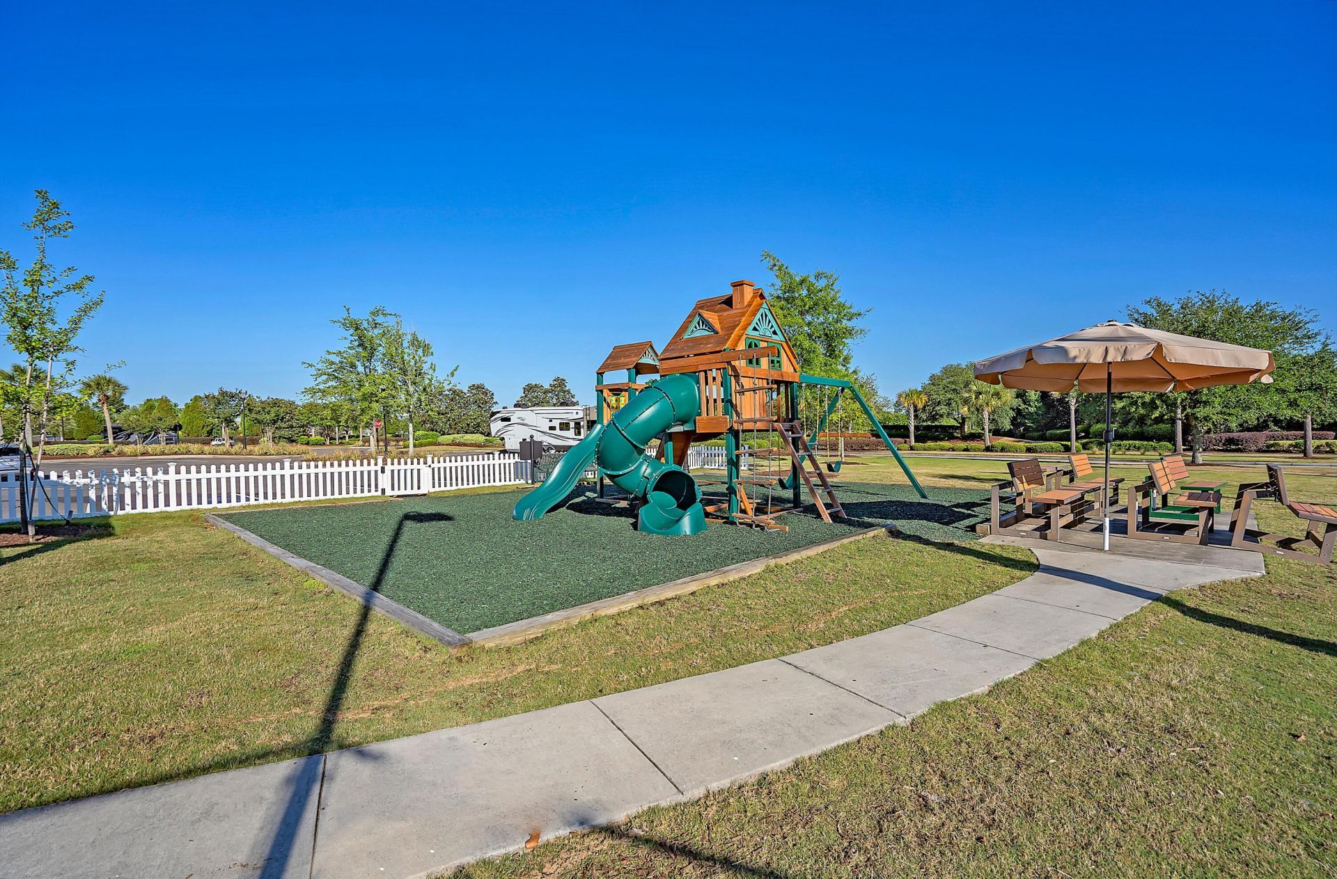 407 Waterlily Way Photo 63