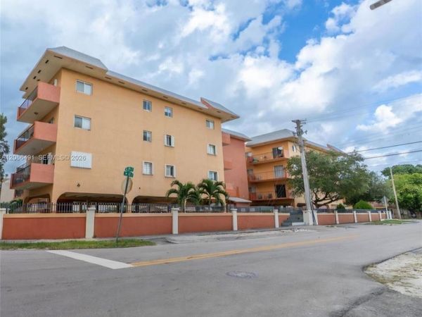 2921 SW 10th St , Unit 33, Miami, FL 33135