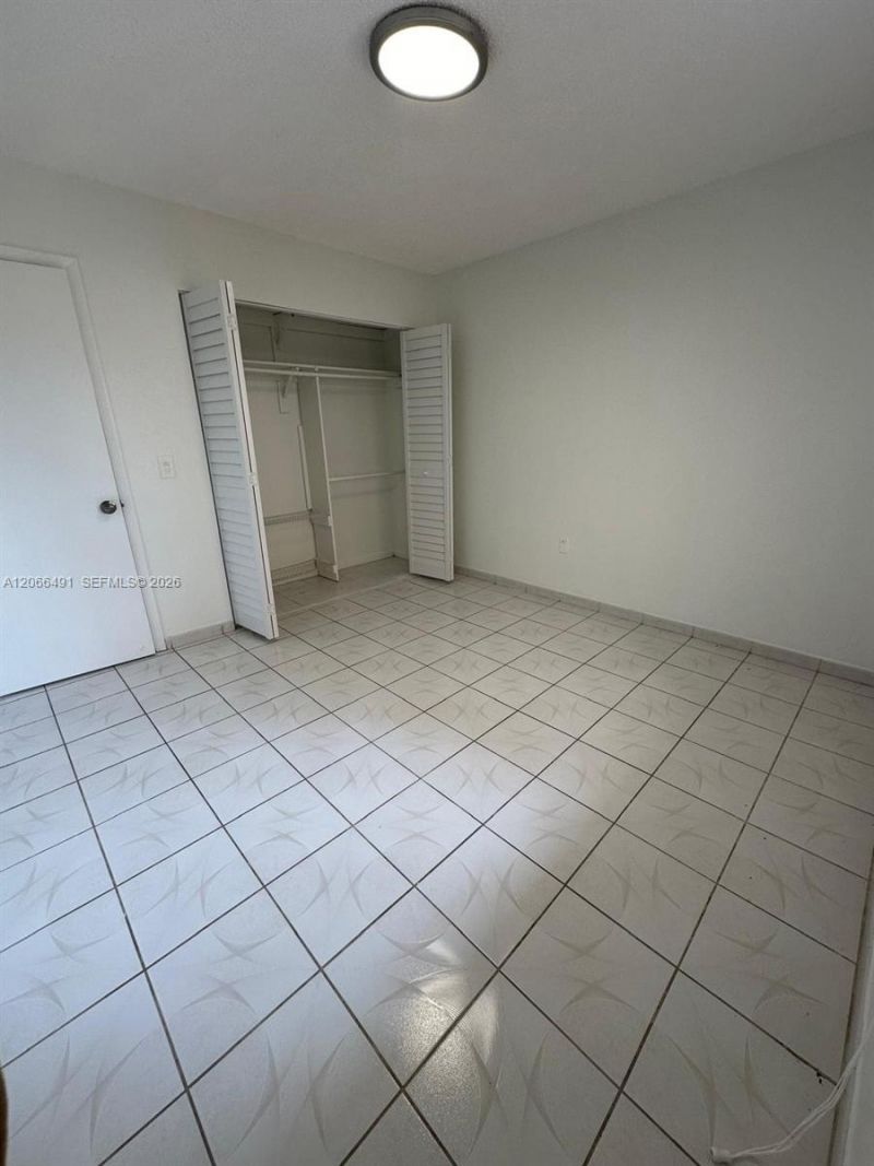 2921 SW 10th St, Unit 33, Miami, FL 33135 Photo