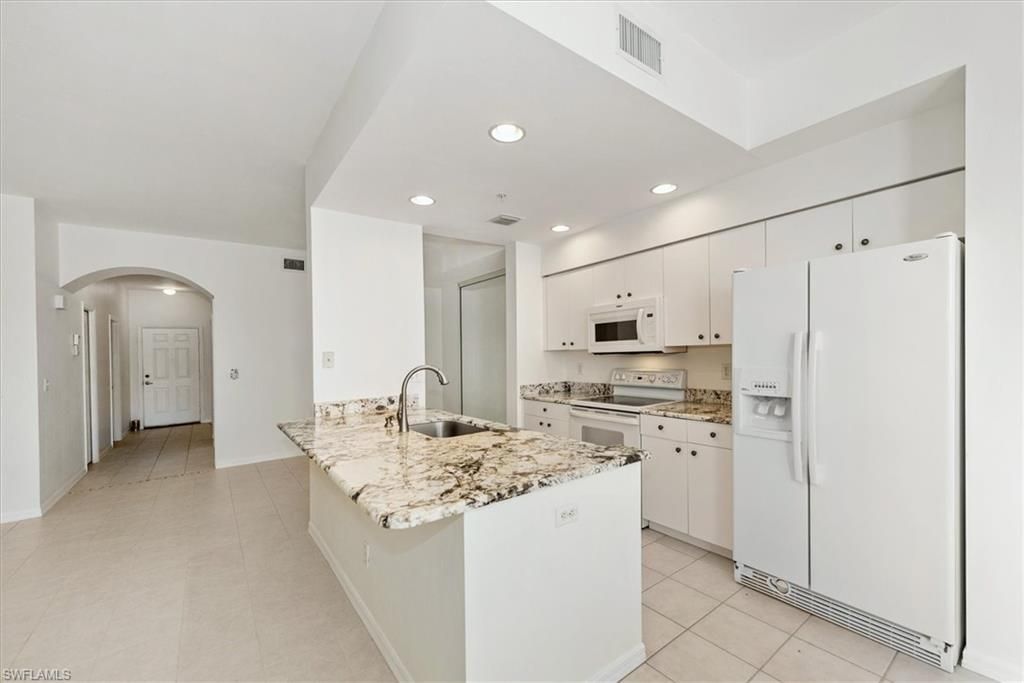 14111 Brant Point Cir , Unit 2106, Fort Myers, FL 33919 Photo