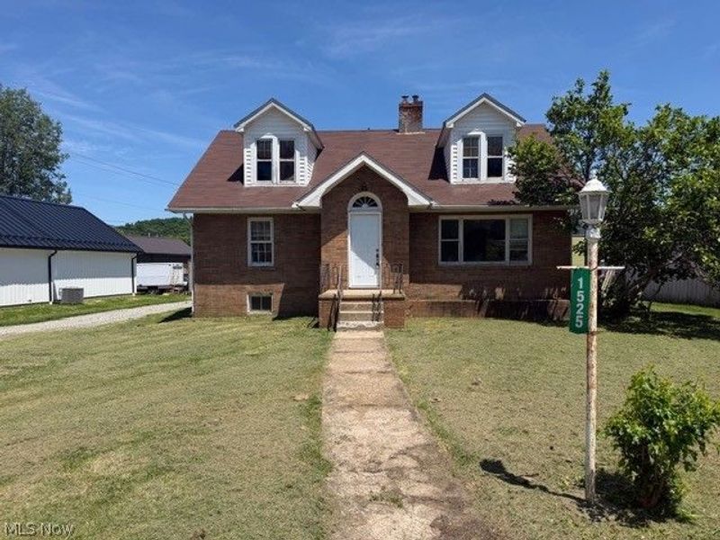 1525 Roanoke Avenue, Uhrichsville, OH 44683 Photo 3