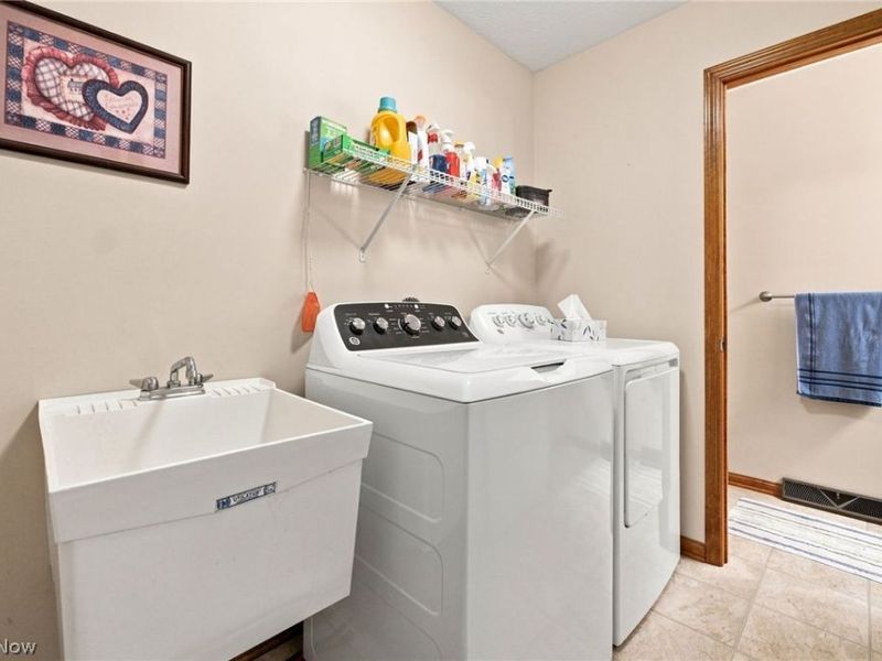 5303 Deercreek Court, Sheffield, OH 44054 Photo 15