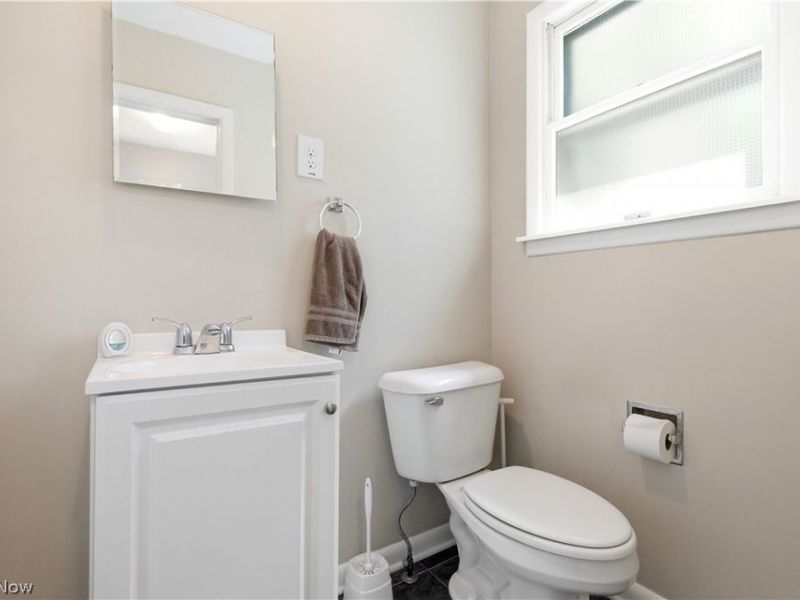 240 Moore Road, Avon Lake, OH 44012 Photo 14