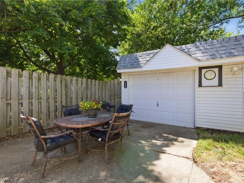 240 Moore Road, Avon Lake, OH 44012 Photo 31