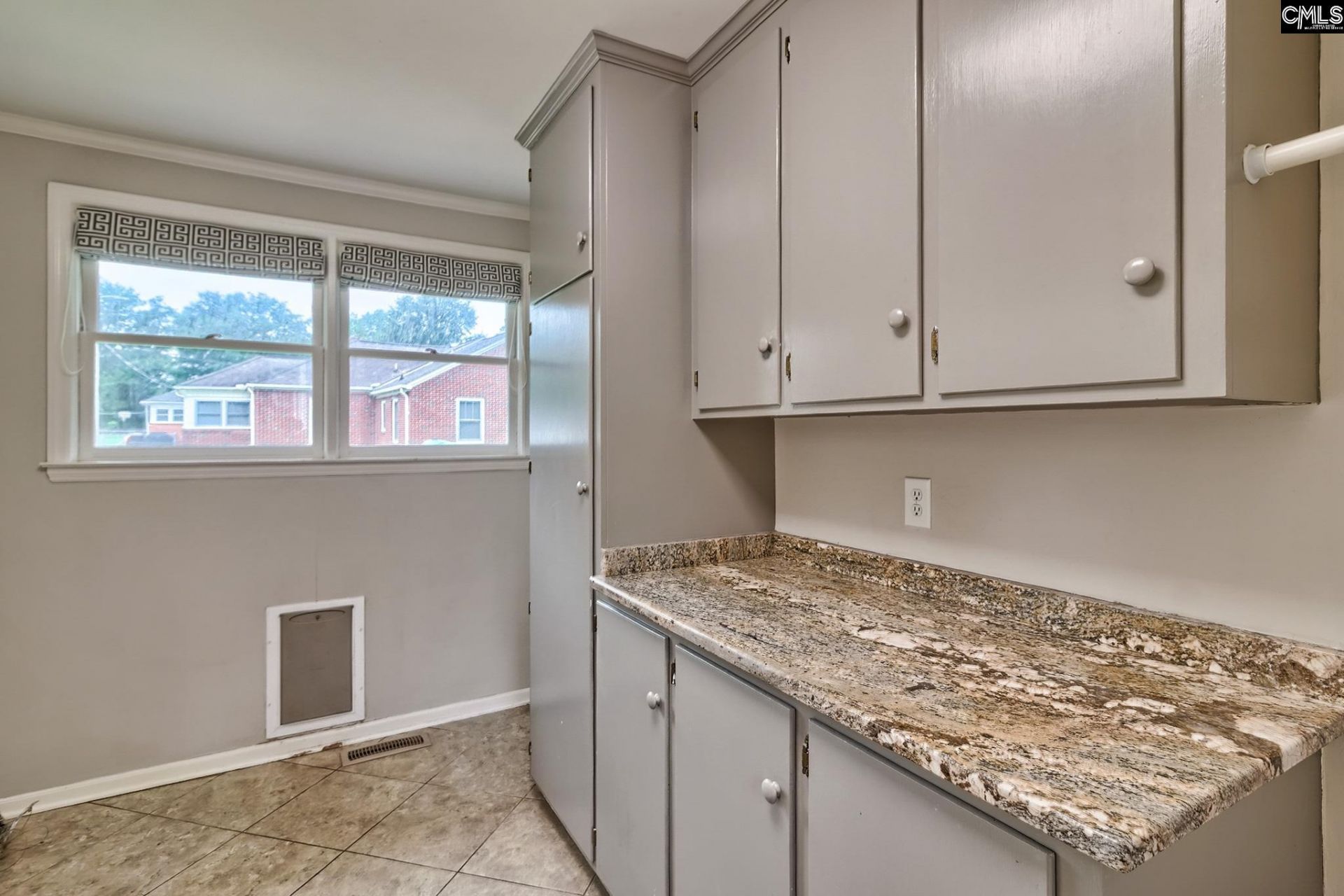 1430 Ebenezer Road  Photo 15