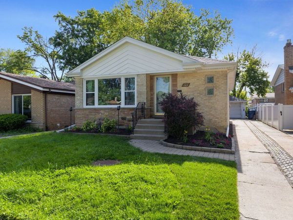 604 Lavergne Avenue , Wilmette, IL 60091