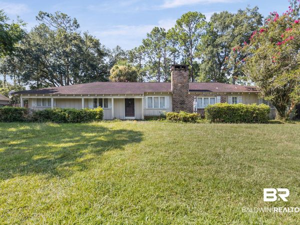 3813 Conway Dr, Mobile, AL 36608