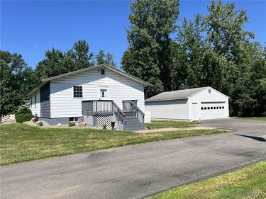 5981 E Pine Grove Road, Cicero, NY 13039