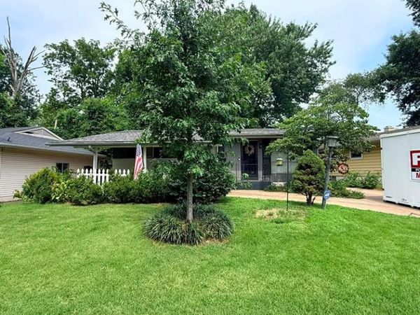 10315 Durness Drive , St Louis, MO 63137