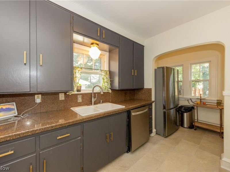 2329 S Taylor Road, Cleveland Heights, OH 44118 Photo 16