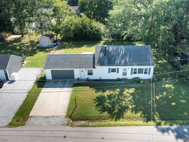 10191 Dupont Drive, Columbia Station, OH 44028 Photo 2