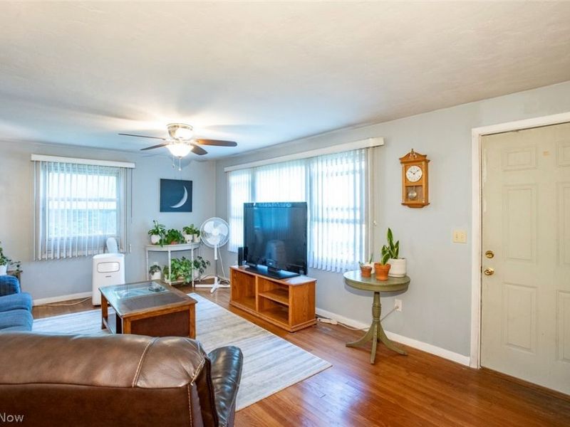 10191 Dupont Drive, Columbia Station, OH 44028 Photo 4