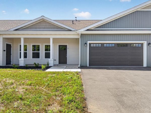 1601 Wildlife DRIVE, Unit 3, Kewaskum, WI 53040