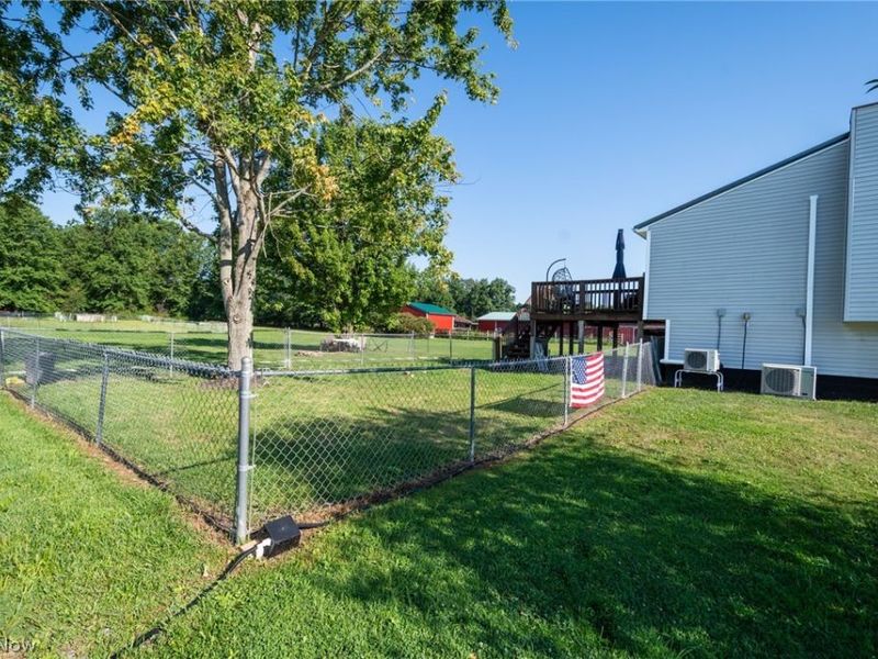 6175 Thompson Clark Road, Bristolville, OH 44402 Photo 4