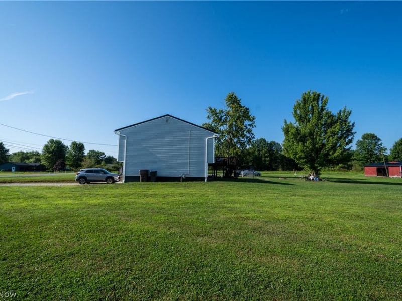6175 Thompson Clark Road, Bristolville, OH 44402 Photo 42