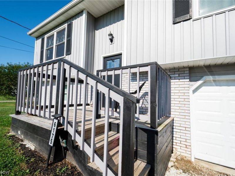 6175 Thompson Clark Road, Bristolville, OH 44402 Photo 8