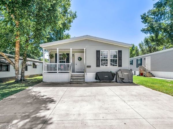 381 Westwoods , Amherst, OH 44001
