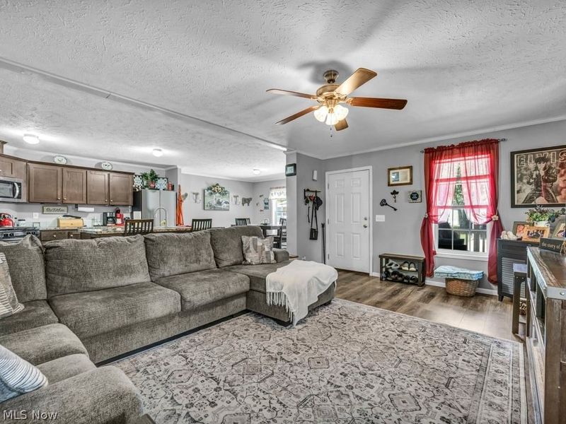 381 Westwoods, Amherst, OH 44001 Photo 10