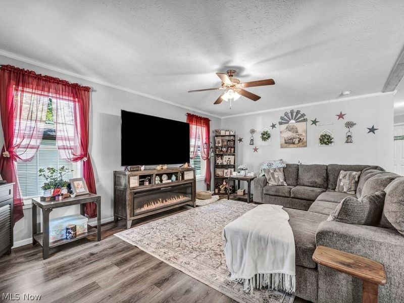 381 Westwoods, Amherst, OH 44001 Photo 9