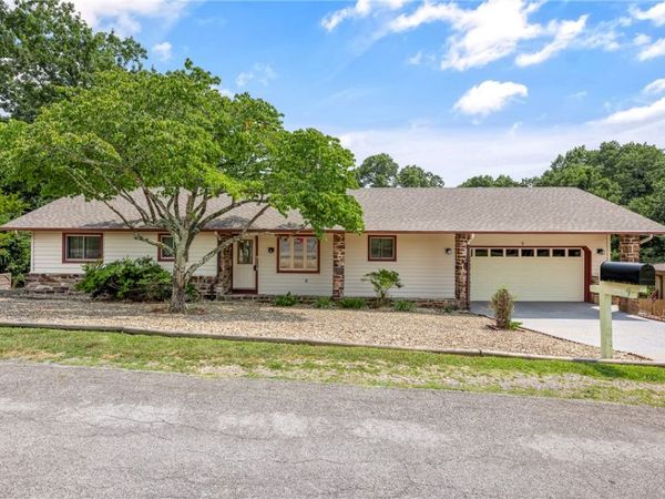 9 Lawson Lane, Bella Vista, AR 72715
