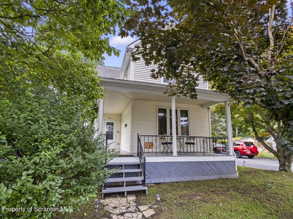 432 Hudson Street, Moosic, PA 18507