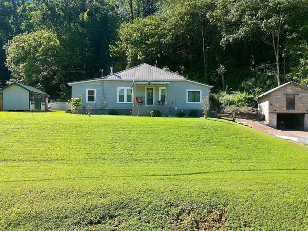 8565 Lawrenceburg Hwy , Mount Pleasant, TN 38474