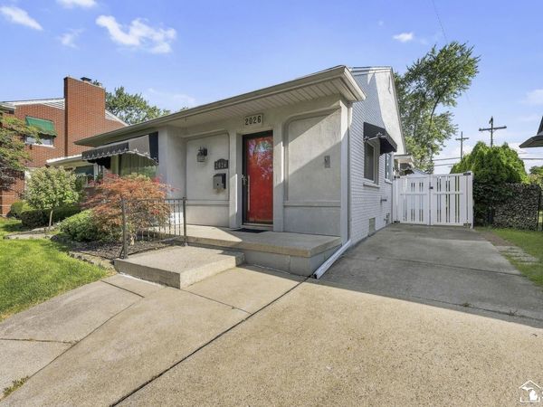 2026 Davis Street, Wyandotte, MI 48192