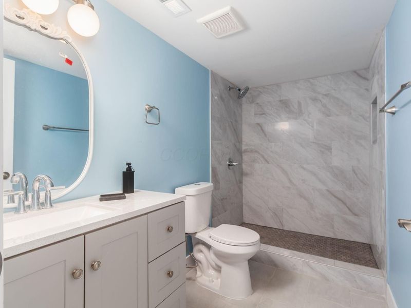 1569 E Blake Avenue , Columbus, OH 43211 Photo 21