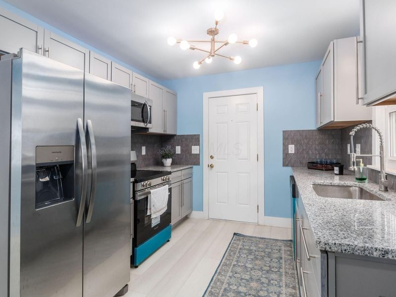 1569 E Blake Avenue , Columbus, OH 43211 Photo 9