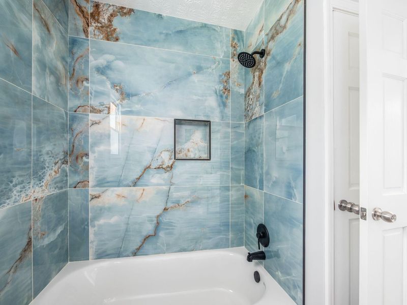 1585 N Wilson Road , Columbus, OH 43204 Photo 14