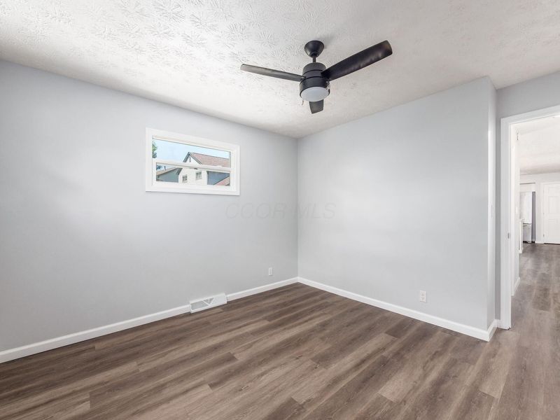 1585 N Wilson Road , Columbus, OH 43204 Photo 15