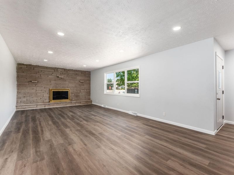 1585 N Wilson Road , Columbus, OH 43204 Photo 4