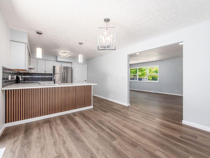 1585 N Wilson Road , Columbus, OH 43204 Photo 6
