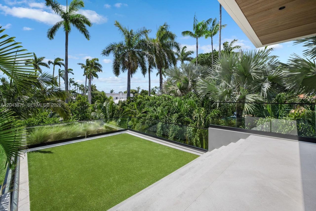 58 La Gorce Cir , Miami Beach, FL 33141 Photo