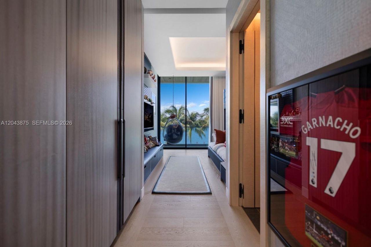 58 La Gorce Cir , Miami Beach, FL 33141 Photo