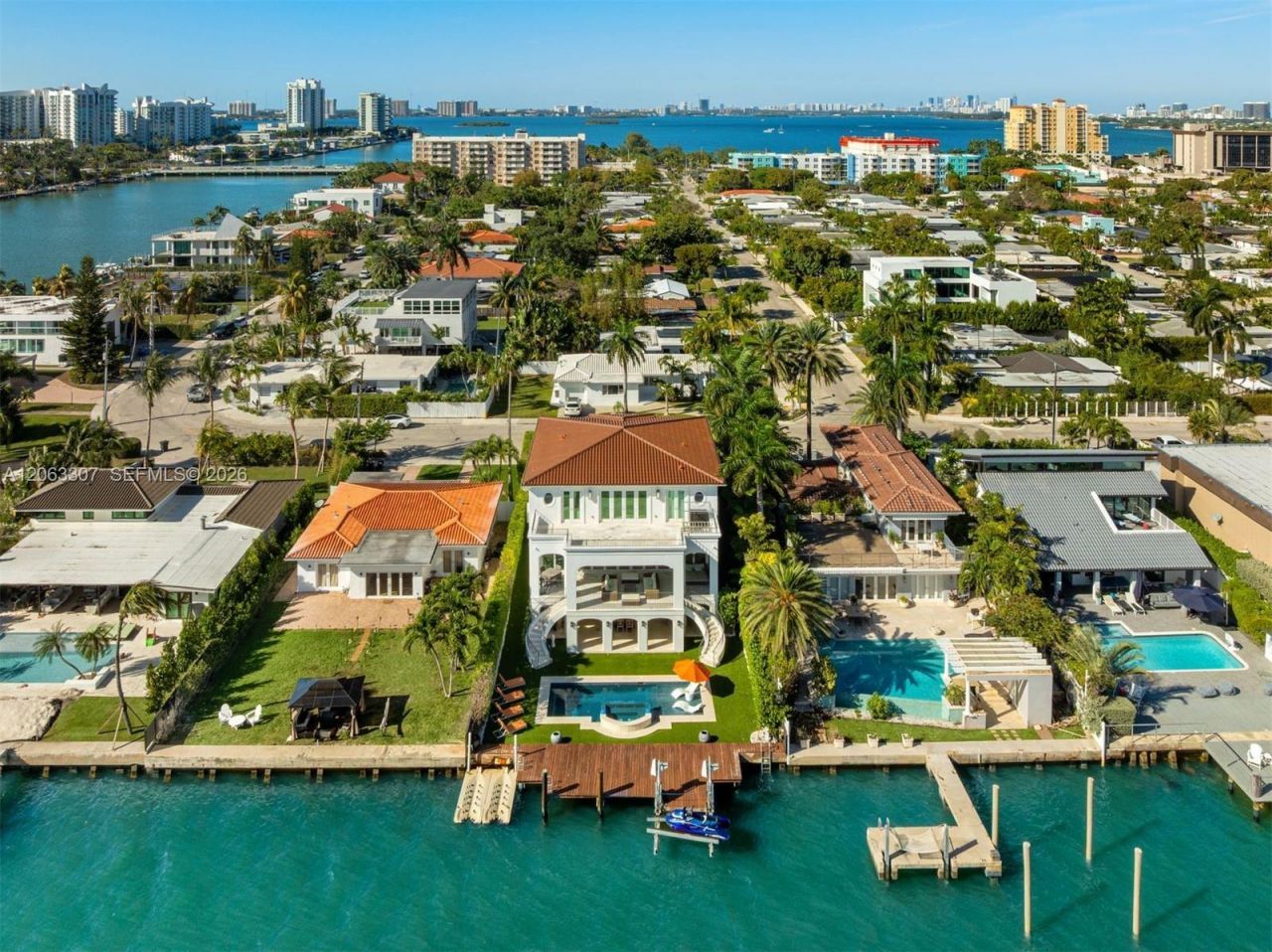 1460 S Treasure Dr , North Bay Village, FL 33141 Photo